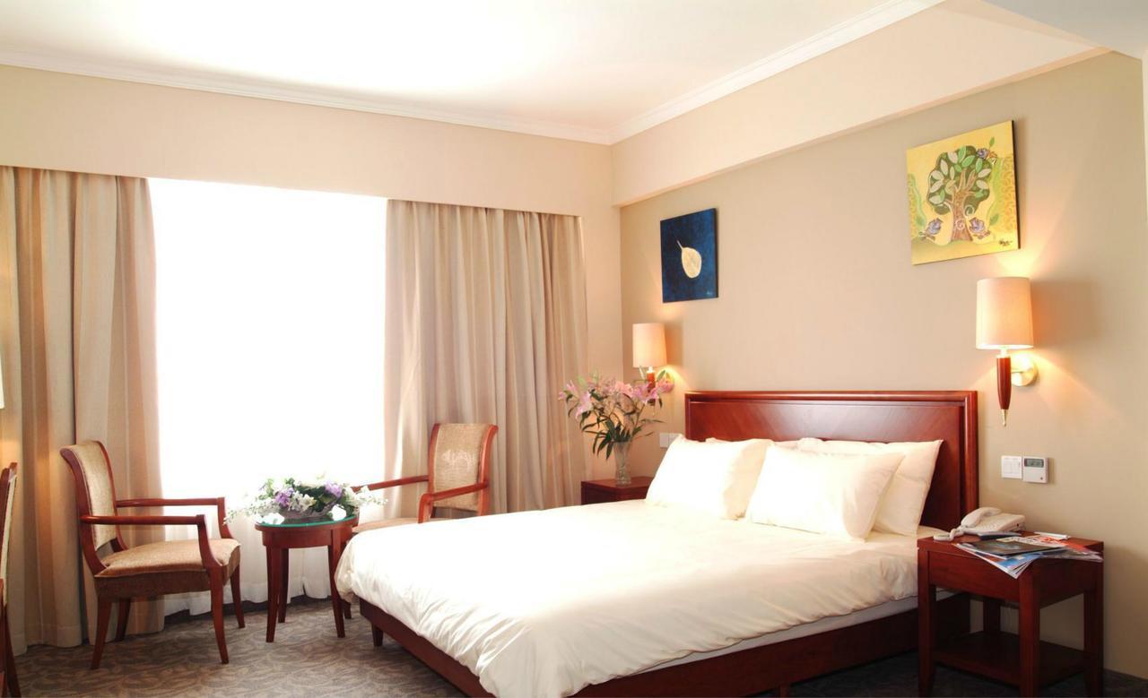 Greentree Inn Beijing Huairou Qingchun Road Express Hotel Экстерьер фото